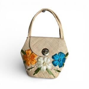 Vintage Handcrafted Floral Embroidered Straw Clutch